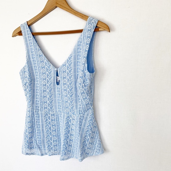 Cupcakes and Cashmere Top, New - Picture 3 of 7